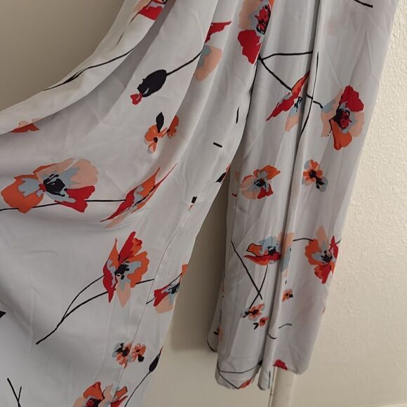 Anthropologie Paper Crown Ruffle Poppy White Water Floral Jumpsuit sz Small - Picture 11 of 16